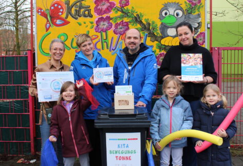 Übergabe Bewegungstonne Kita Grünschnabel